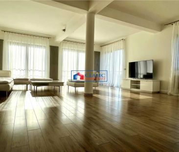 Inchiriere apartament tip penthouse 4 camere de LUX in Zorilor- strada Mircea Eliade - Fotografie 2