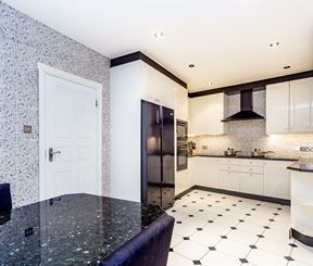 5 bedroom apartment to rent - Photo 4