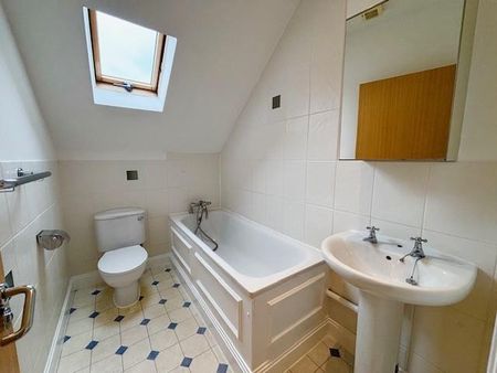 2 bedroom apartment to rent - Photo 2