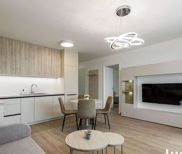 LUCRON | Úplne nový krásne zariadený 2 izbový byt s garážovým státí... - Photo 2