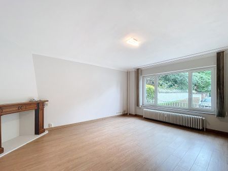 Flat - 2 bedrooms - Photo 2