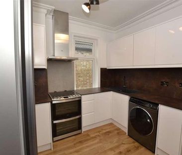 Cranley Gardens, Wallington, Surrey, SM6 - Photo 6