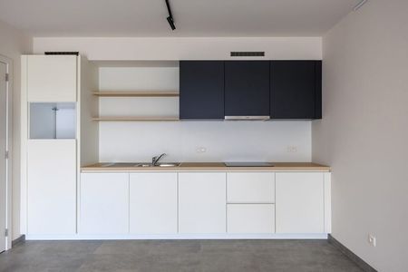 Appartement te huur - foto 2