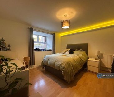 2 bedroom flat to rent - Photo 3