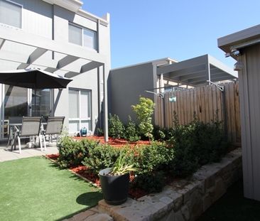 81 Caragh Avenue, Googong NSW 2620 - House For Rent | Domain - Photo 5