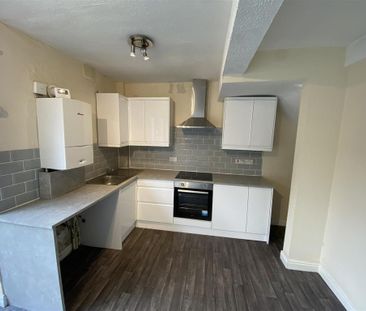 2 bedroom terraced house to rent - Photo 6
