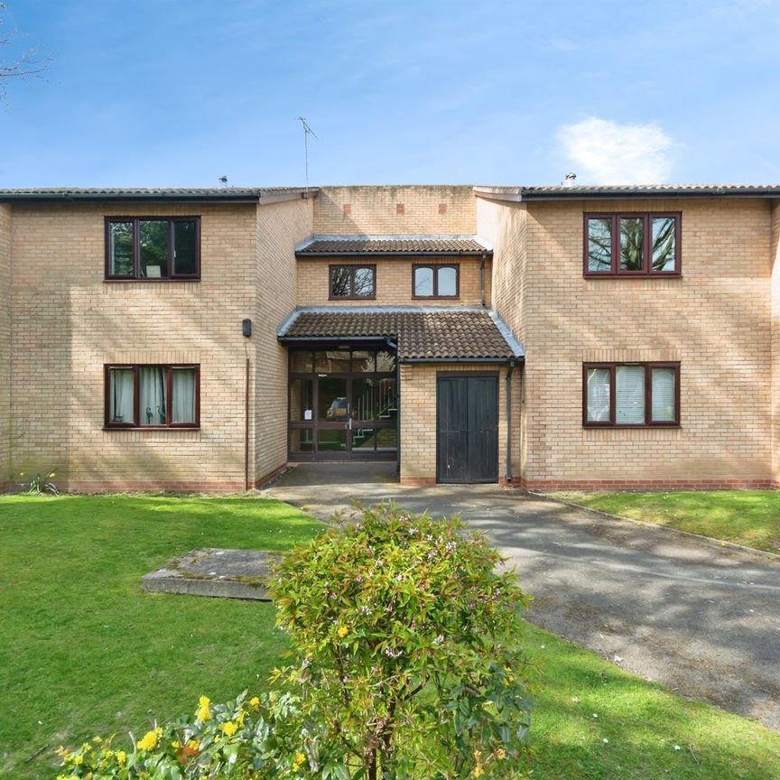 Lansdale Avenue, Solihull - Photo 1