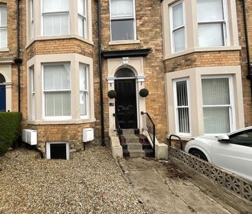 15 Princess Royal Terrace, YO11 2RP, Scarborough - Photo 3