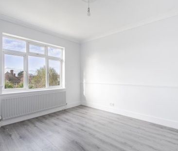 3 bedroom semi-detached house to rent - Photo 4