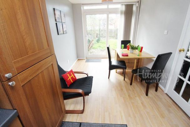 3 bedroom house share to rent - Photo 1
