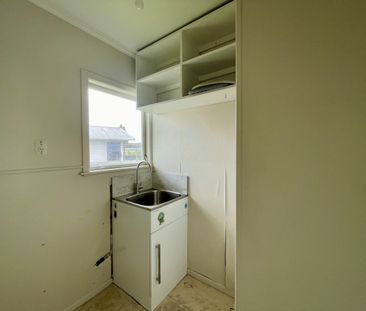 Three Bedroom Home - Photo 3