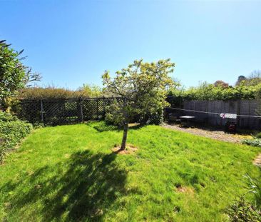 2 bedroom cottage to rent - Photo 2