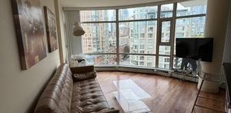 Furnished 1 bd + den in Yaletown - Photo 2