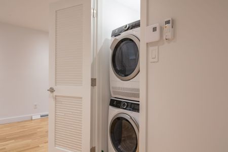 3195 Van Horne Avenue - Photo 4