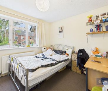 4 bedroom terraced house to rent - Photo 1