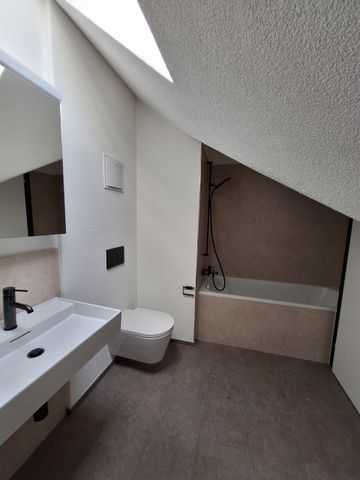 Erstbezug Altbau-Loft-Maisonette mit Cheminée auf 120 m2 - Photo 2