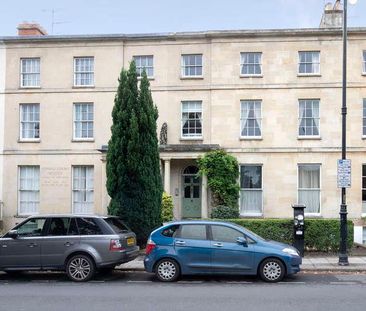 Montpellier Terrace, Cheltenham, GL50 - Photo 1