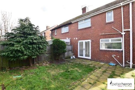 Cedar Grove, Whitburn, Sunderland, SR6 - Photo 4