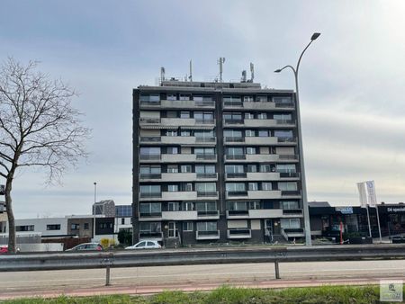 Vernieuwd app. met 2 slaapkamers en parking - Foto 5