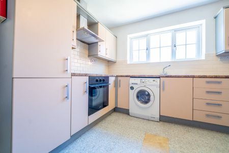 9, Melbourne Court - Photo 4