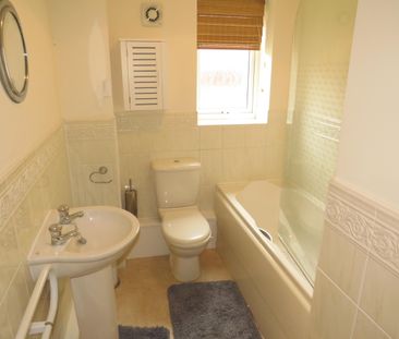 Lakeside Boulevard, Doncaster - Photo 5