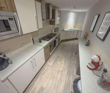 Everton Road, L6 - Photo 2