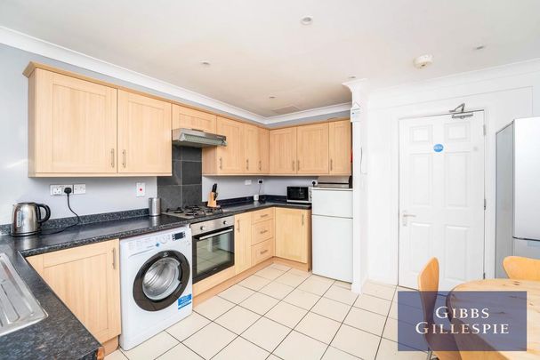 3 bedroom townhouse to rent - Photo 1