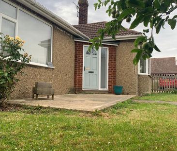 3 bedroom detached bungalow to rent - Photo 4