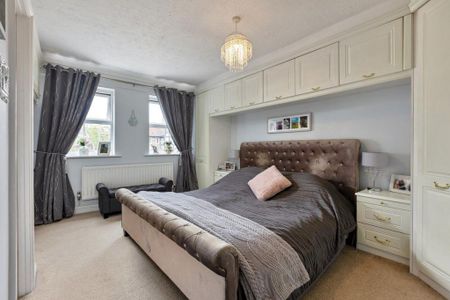 4 bedroom detached house to rent - Photo 5