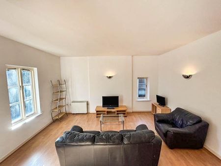 2 bedroom flat to rent - Photo 4