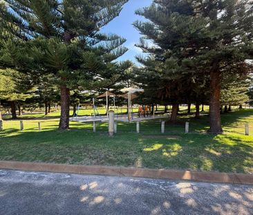 Available Now for Immediate Move in &excl;&excl; - Photo 1