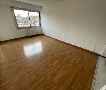 Location Appartement 1 pièce 33m² LILLE 59000 - Photo 2