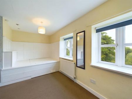 2 bedroom end of terrace house to rent - Photo 4