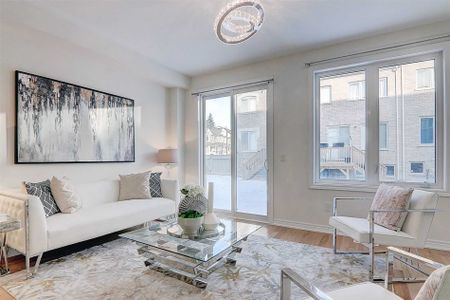 For Lease - 47 Durblee Avenue, Aurora, Ontario - Photo 3