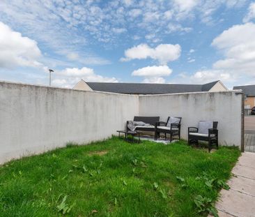 3 bedroom semi-detached house to rent - Photo 4