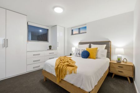 Modern Apartment in Sought after Innaloo location! HOME OPEN TUESDAY 17 FEBRUARY AT 10.30AM SHARP! - Photo 3