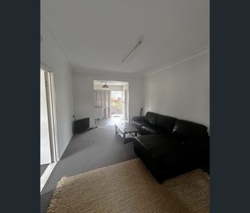 2/164 Khartoum Street, Gordon Park, Qld 4031 - Photo 4
