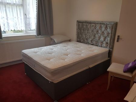 2 bedroom house share to rent - Photo 2
