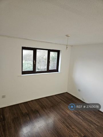 4 bedroom terraced house to rent - Photo 2