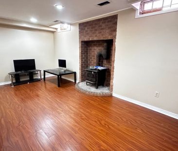 For Lease - 45 WEXFORD Road, Brampton, Ontario - Photo 3