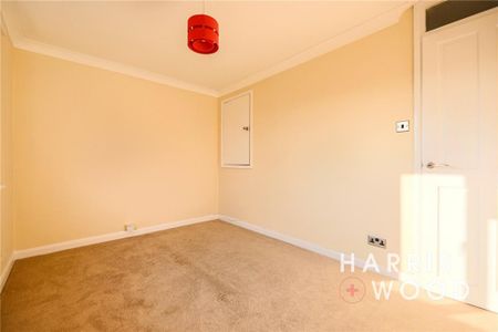 2 bedroom terraced house to rent - Photo 4