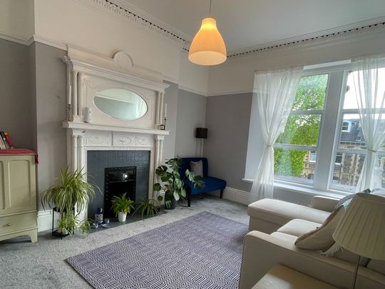 2 Bed Flat, Hanbury Road, BS8 - Photo 1