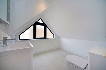 Lion Mead, Haslemere, Surrey, GU27 - Photo 5