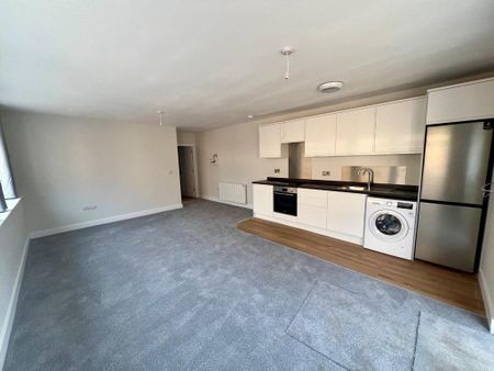 1 bedroom flat to rent - Photo 2