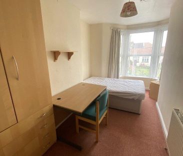 5 bedroom terraced house to rent - Photo 3