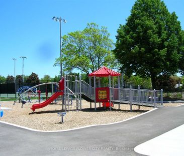 For Lease - 1085 Mary Street, Oshawa, Ontario - Photo 3