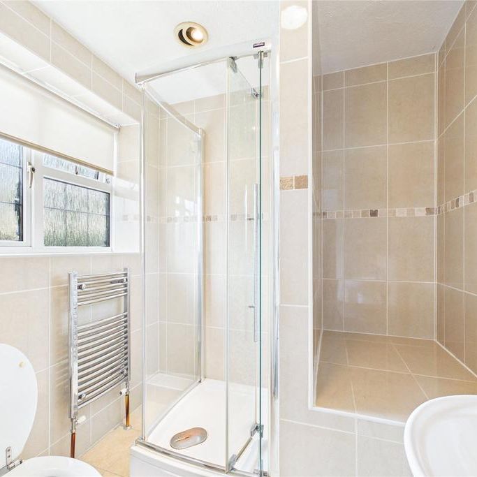 4 bedroom detached house to rent - Photo 1