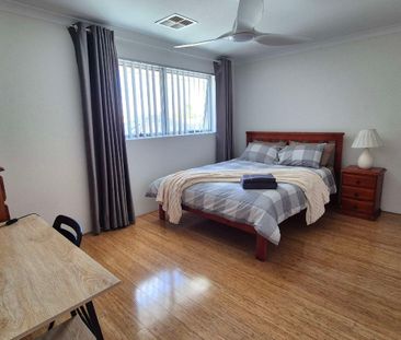Dianella - Photo 4