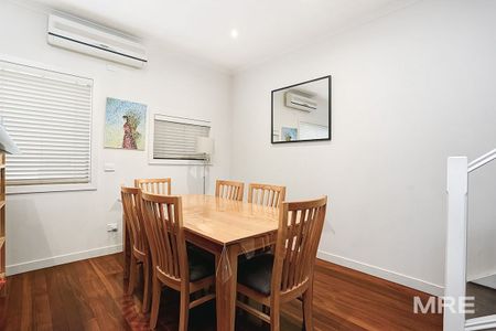 12 Rourke Lane, Kensington - Photo 2