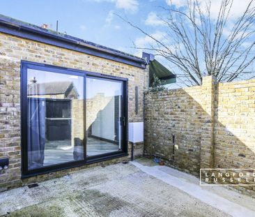 Flat to rent - Lakes Road, Keston, BR2 - Photo 6